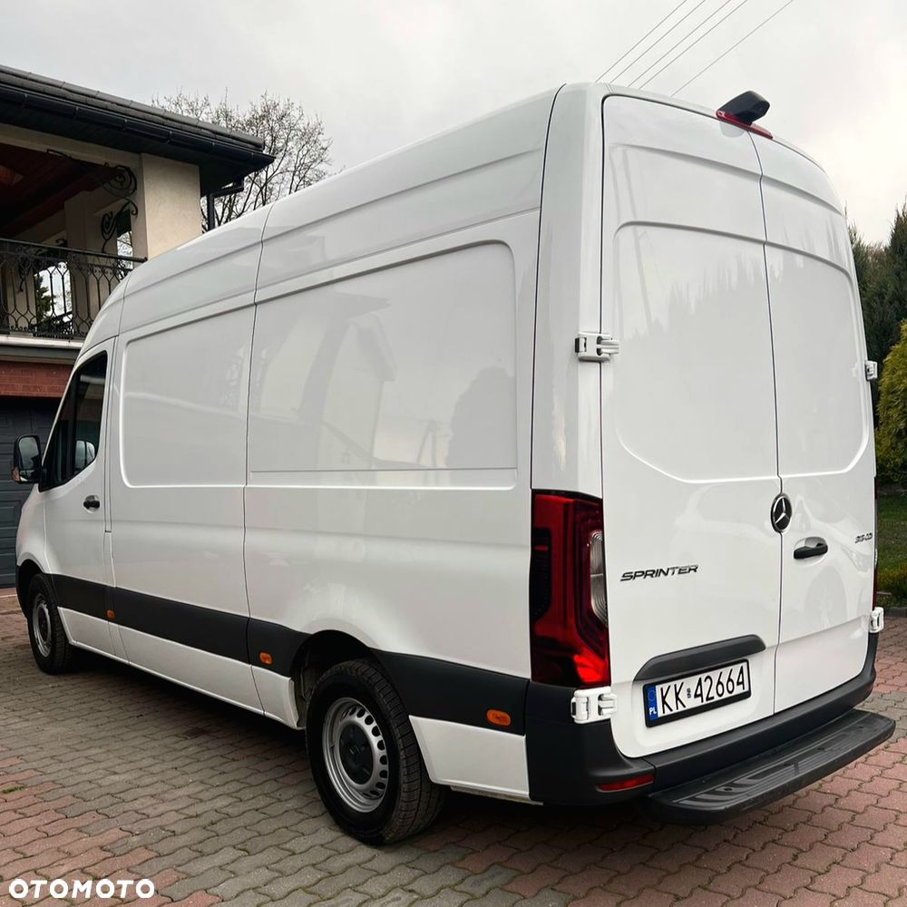 Mercedes-Benz SPRINTER 315 - 8