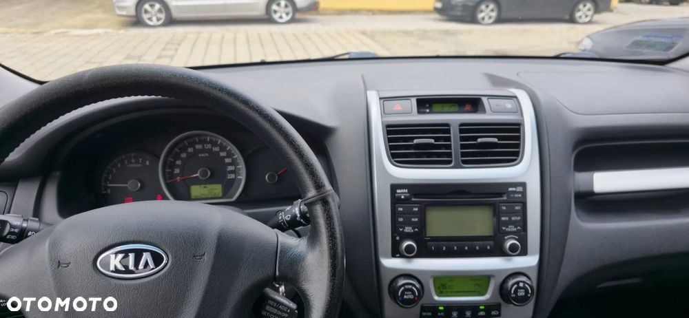 Kia Sportage 2.0 Freedom - 2