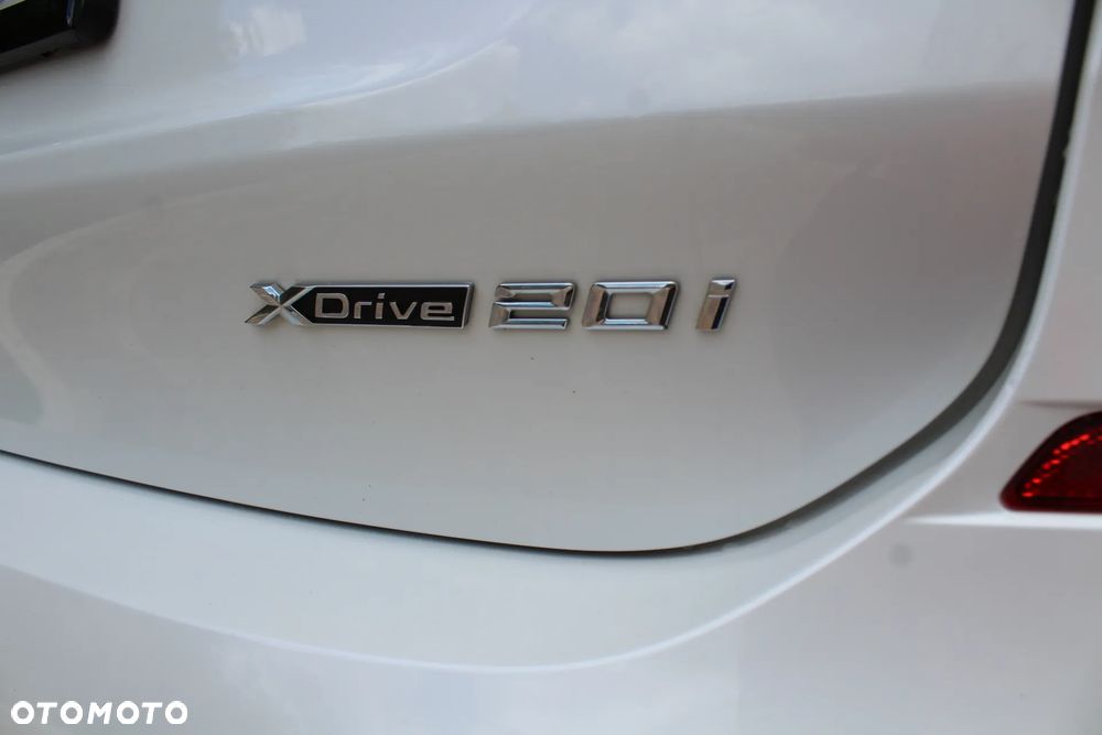 BMW X1 xDrive20i M Sport - 10