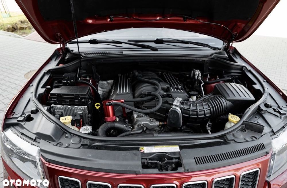 Jeep Grand Cherokee SRT8 - 40