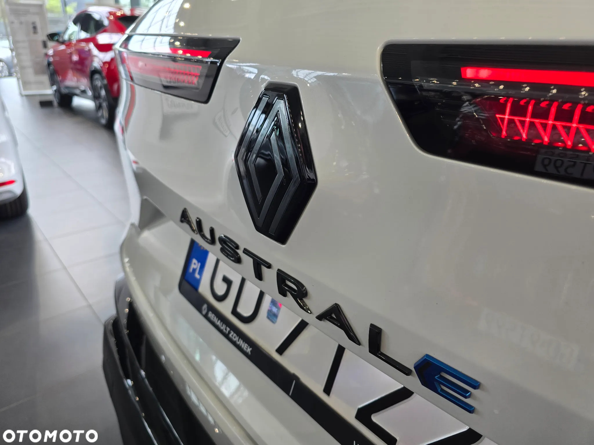 Renault Austral 1.2 E-Tech Full Hybrid 200 Iconic esprit Alpine MMT - 31