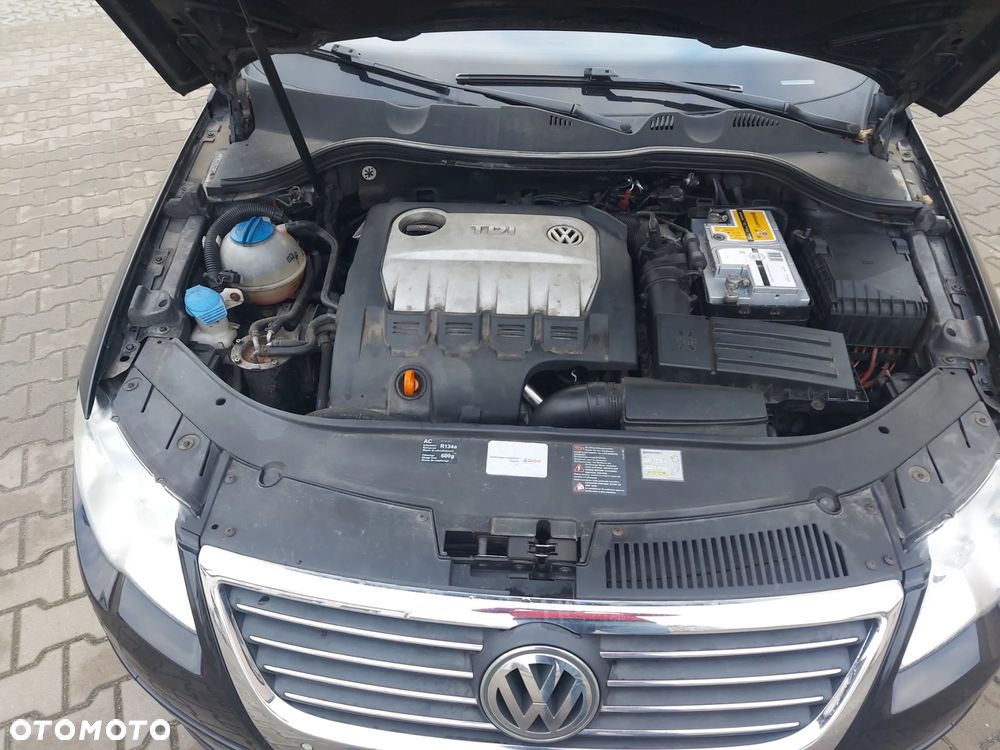 Volkswagen Passat 2.0 TDI DPF DSG Highline - 13