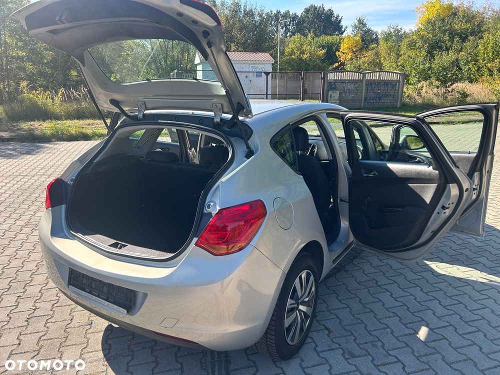 Opel Astra 1.4 EcoFLEX Edition - 23