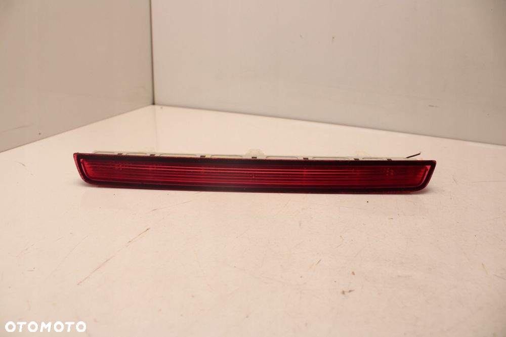 skoda superb ii 08r- trzecie światło stop stopu 3t9945097 - 1