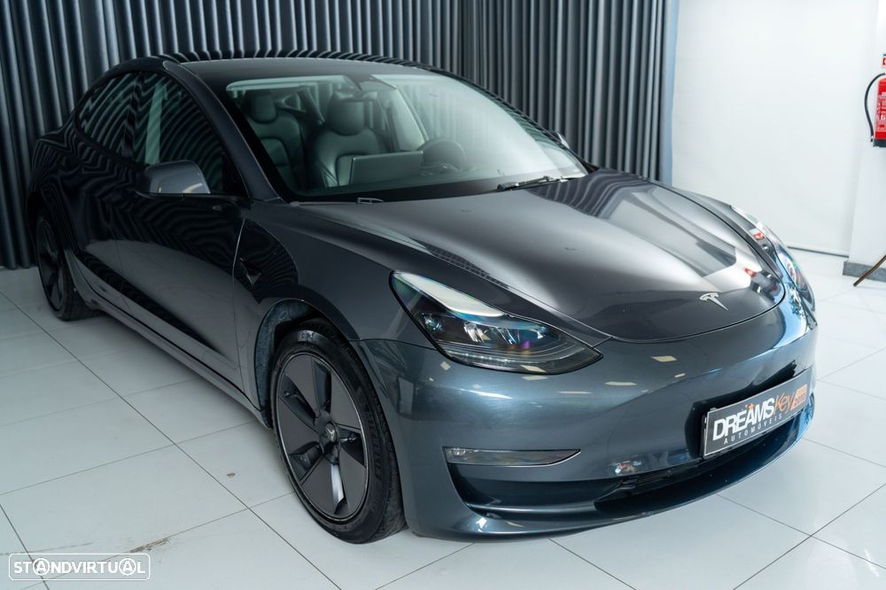 Tesla Model 3 Long Range Tração Traseira - 9