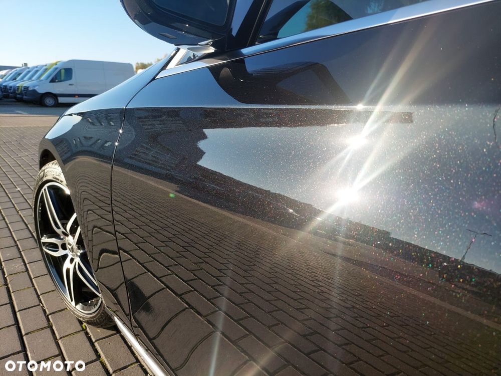 Mercedes-Benz Klasa E 220 d 4-Matic 9G-TRONIC - 12
