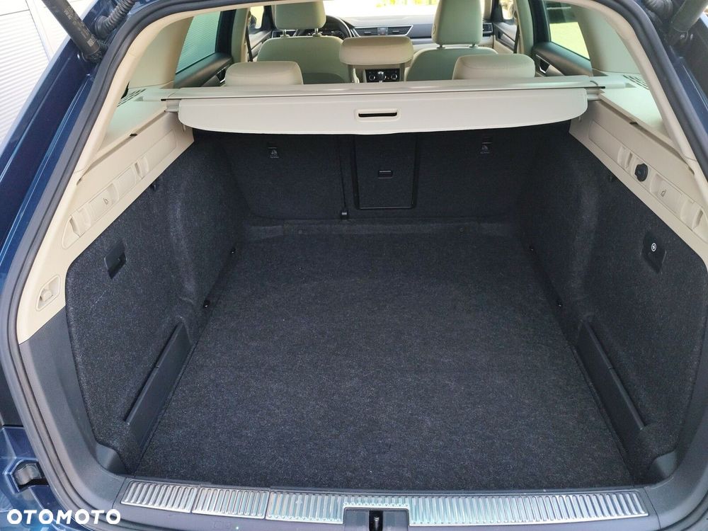 Skoda Superb 2.0 TDI SCR Style DSG - 20