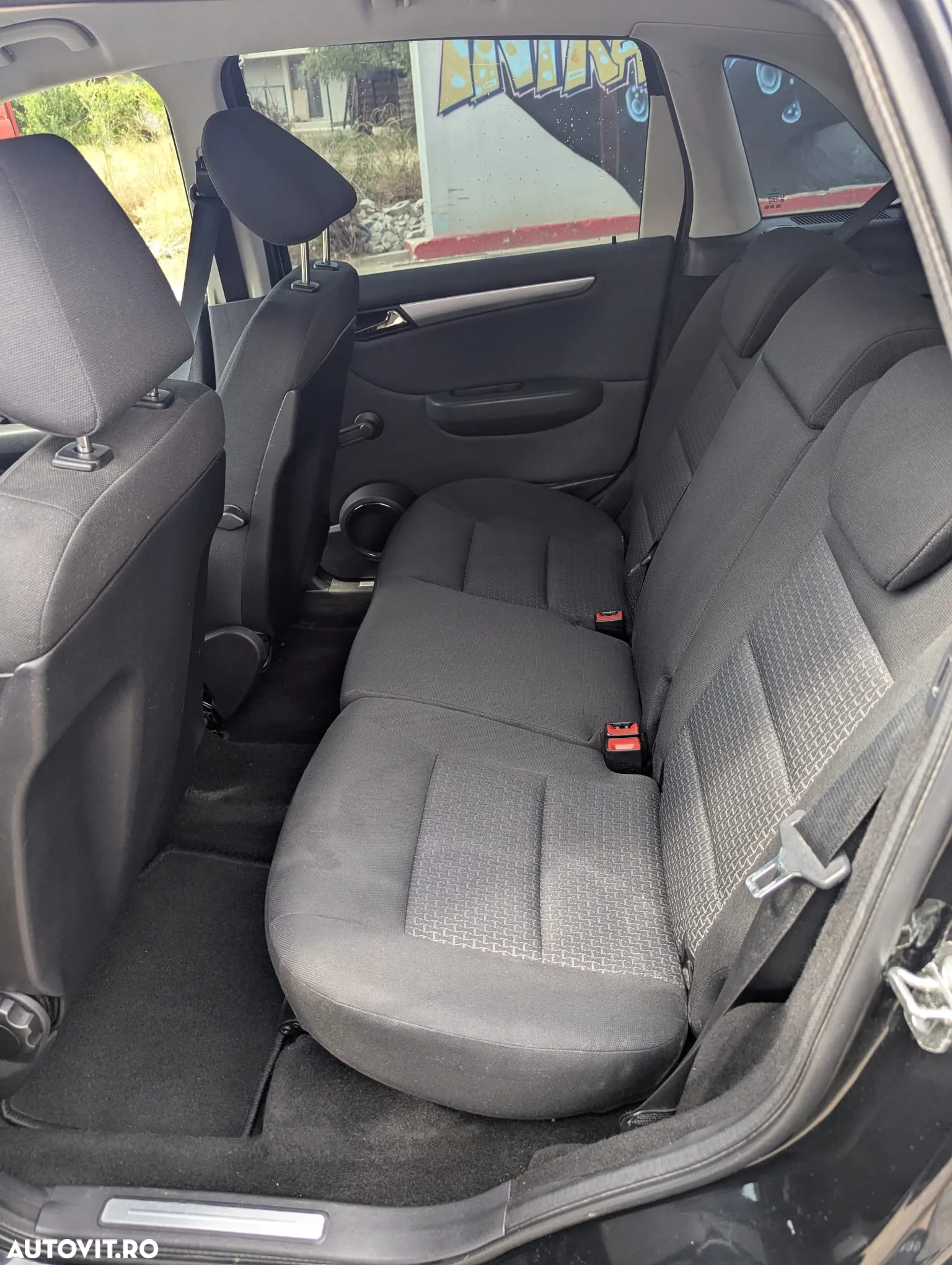 Mercedes-Benz B 180 CDI - 11