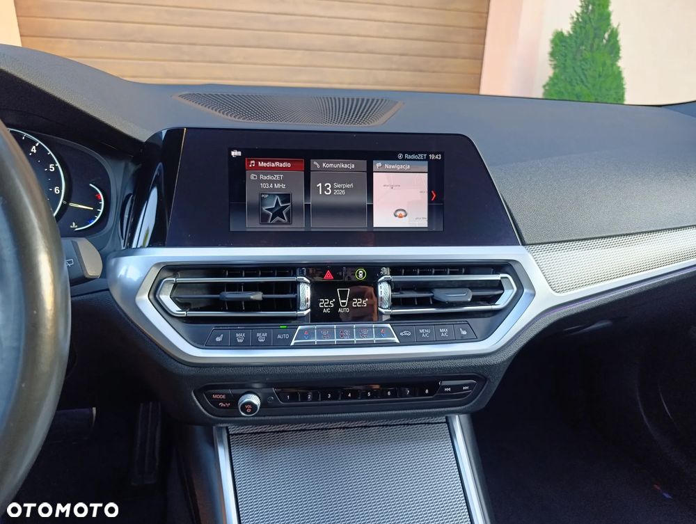 BMW Seria 3 330i M Sport sport - 23