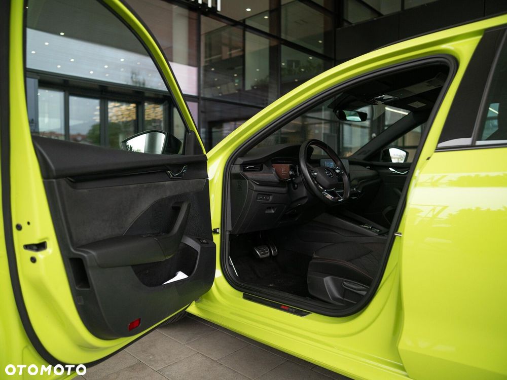 Skoda Octavia 2.0 TDI RS DSG - 10