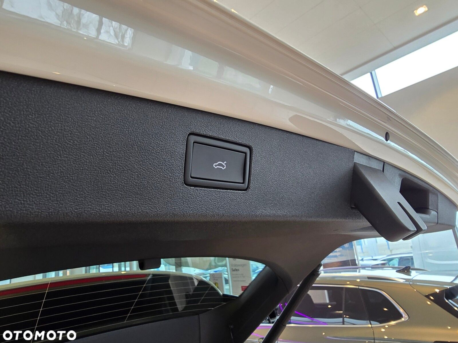 Volkswagen Tiguan - 13