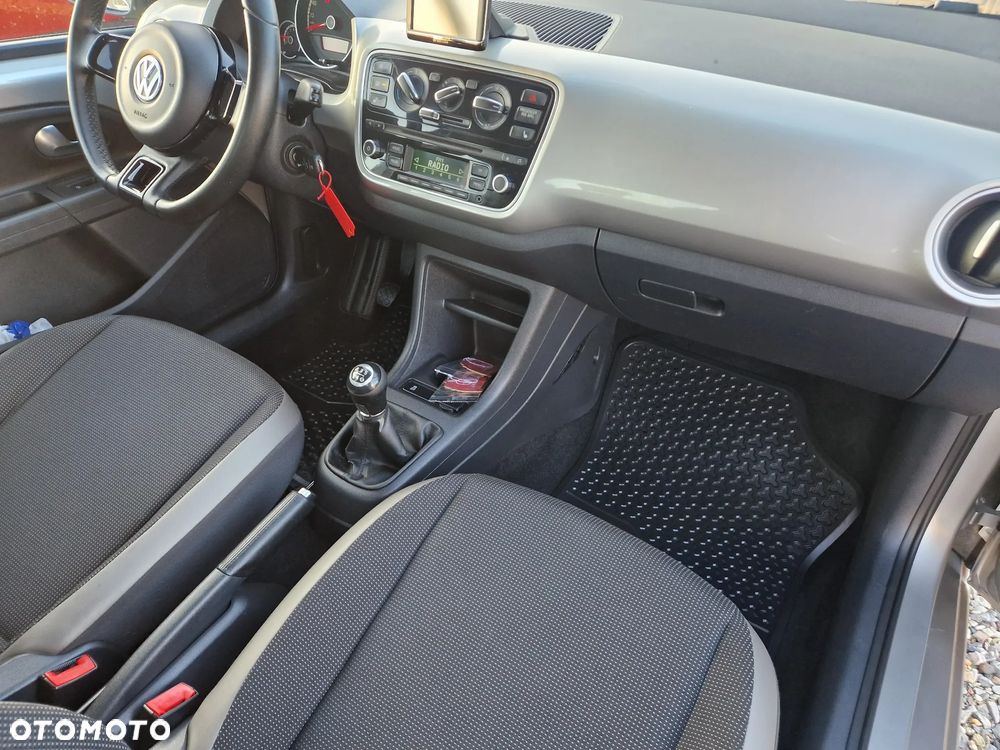 Volkswagen up! BlueMotion Technology cheer - 16