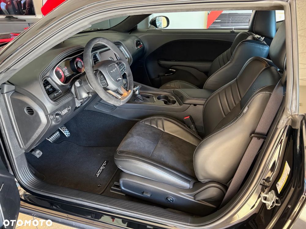 Dodge Challenger 6.2 Hellcat Widebody - 7