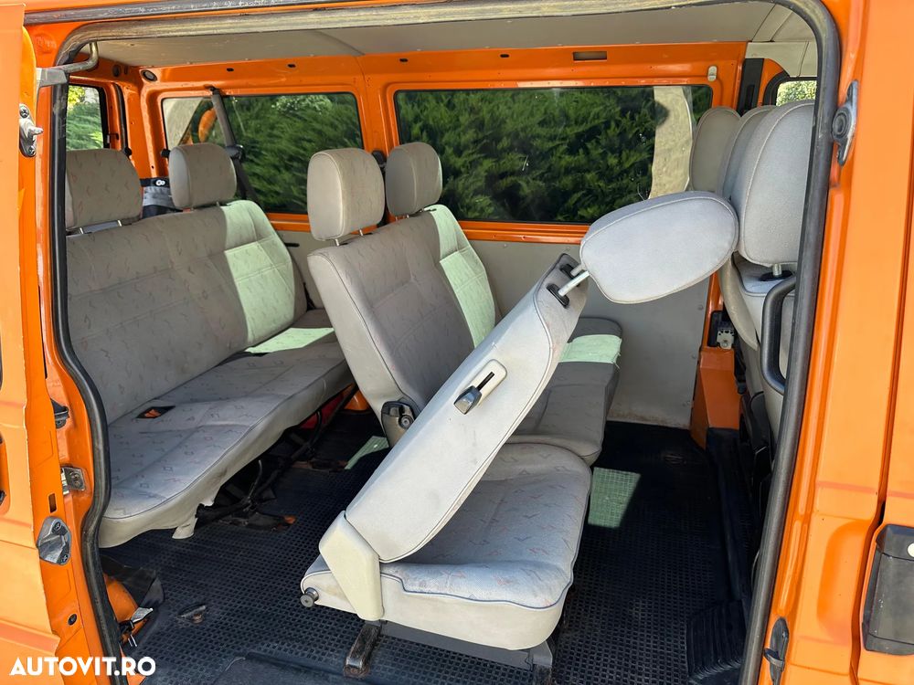 Volkswagen Transporter - 9
