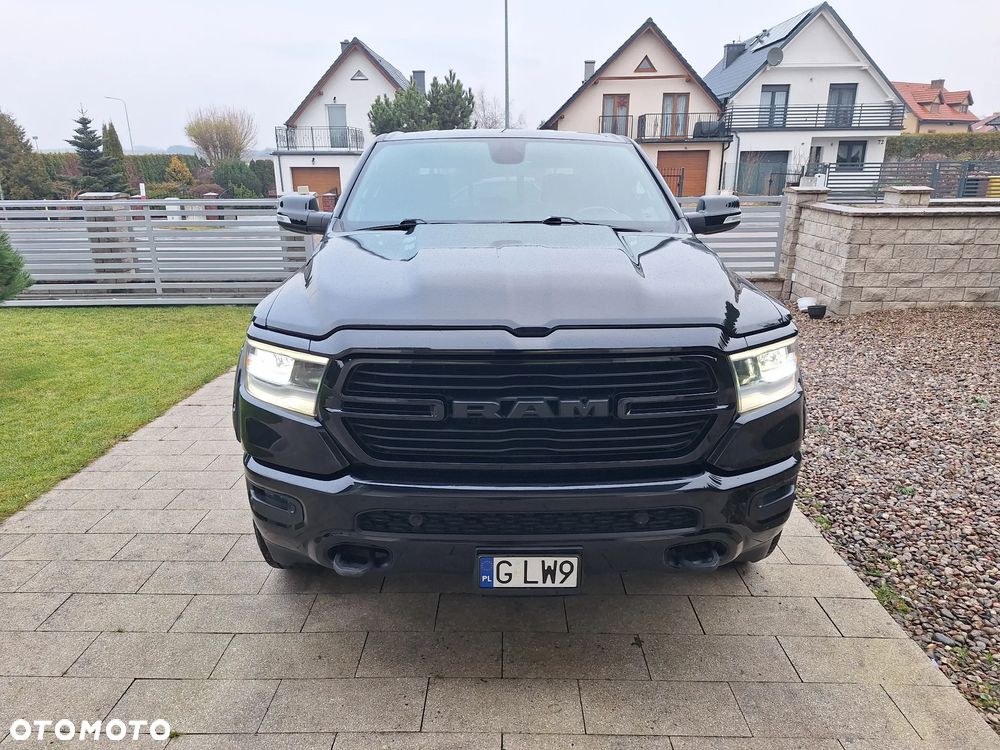 RAM 1500 Crew Cab Shortbed Bighorn - 9