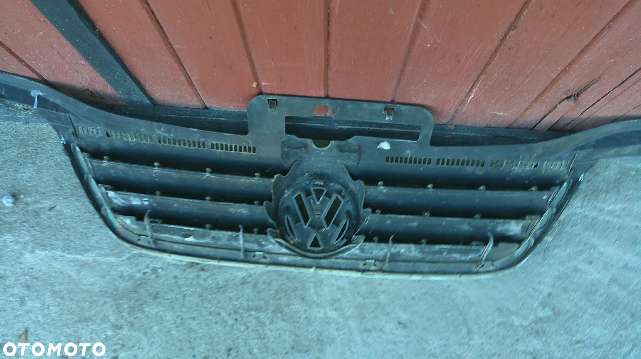 VW TOURAN I ATRAPA GRILL - 4