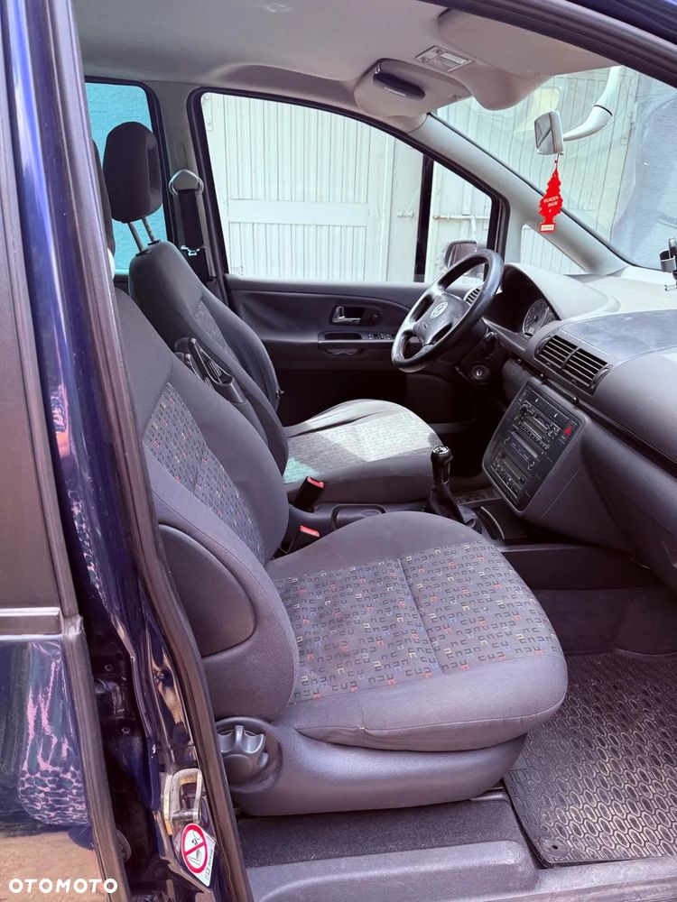Volkswagen Sharan - 14