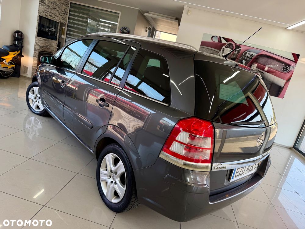 Opel Zafira - 29