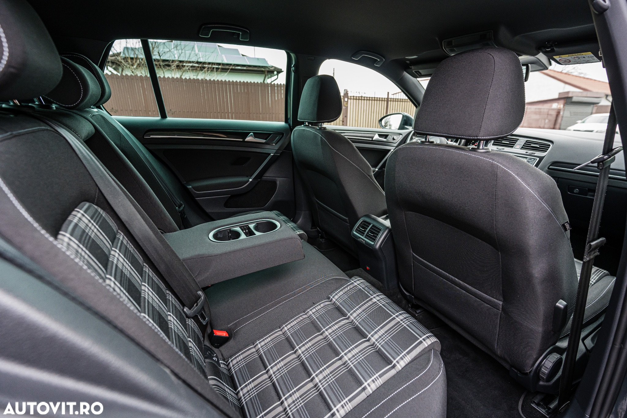 Volkswagen Golf 2.0 TDI GTD - 33