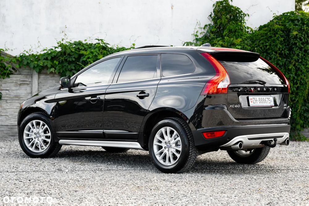 Volvo XC 60 D5 AWD RDesign - 13