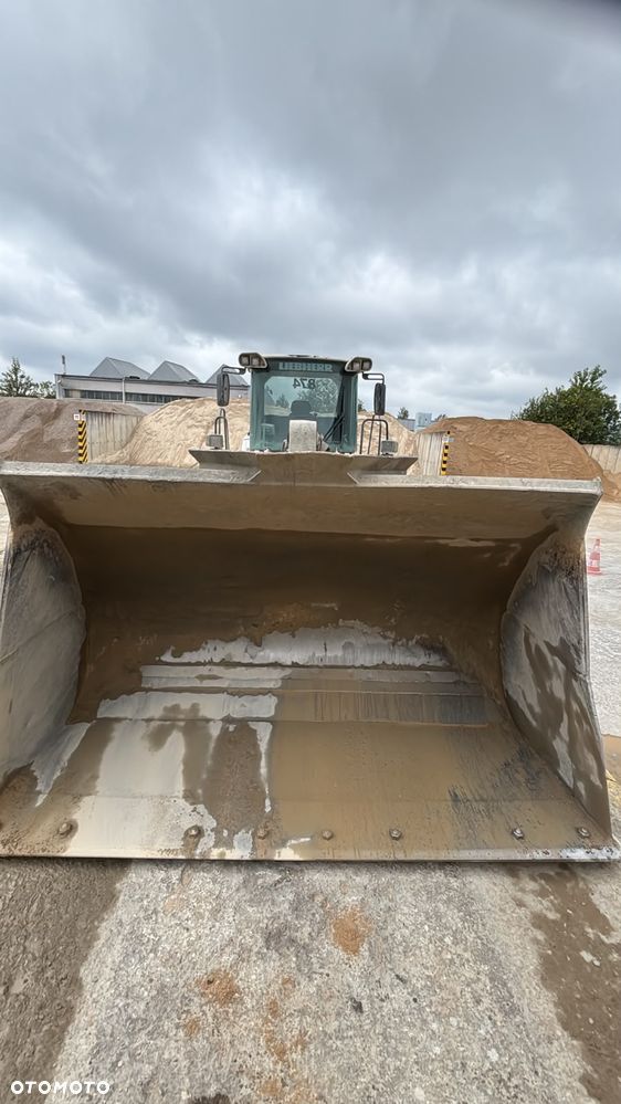 Liebherr L576 - 5