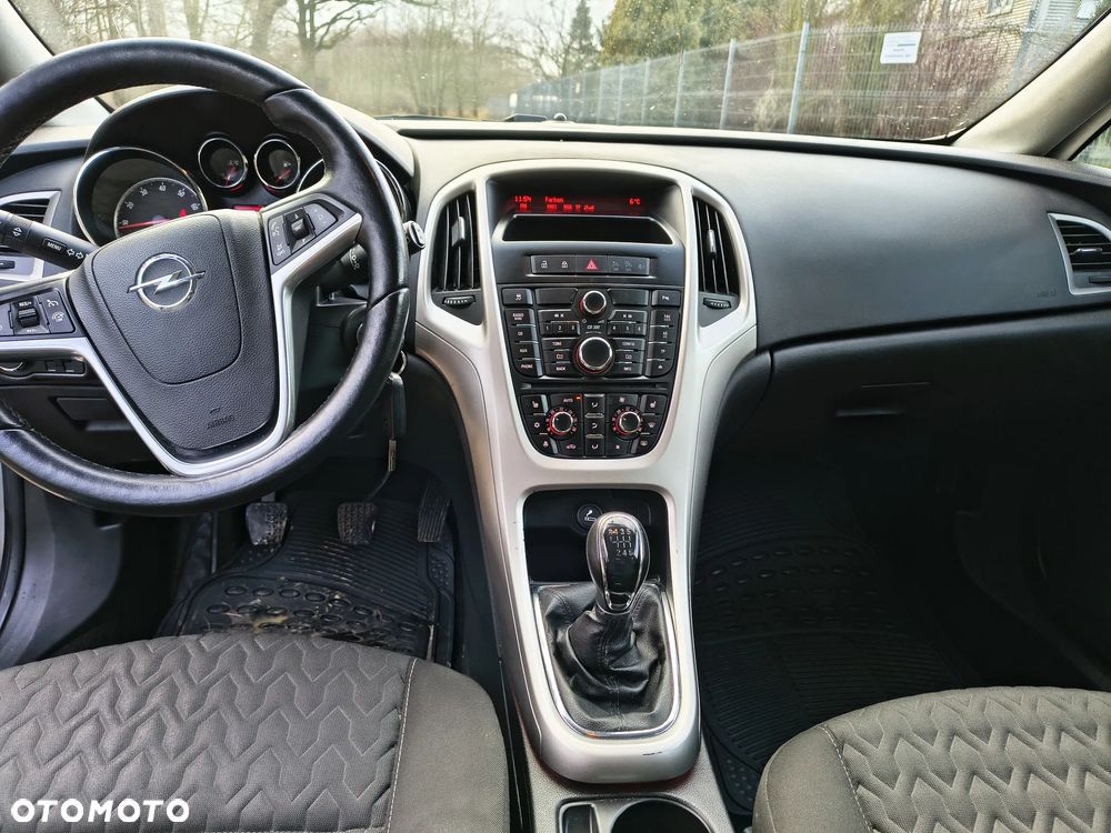 Opel Astra 1.4 T Enjoy - 8