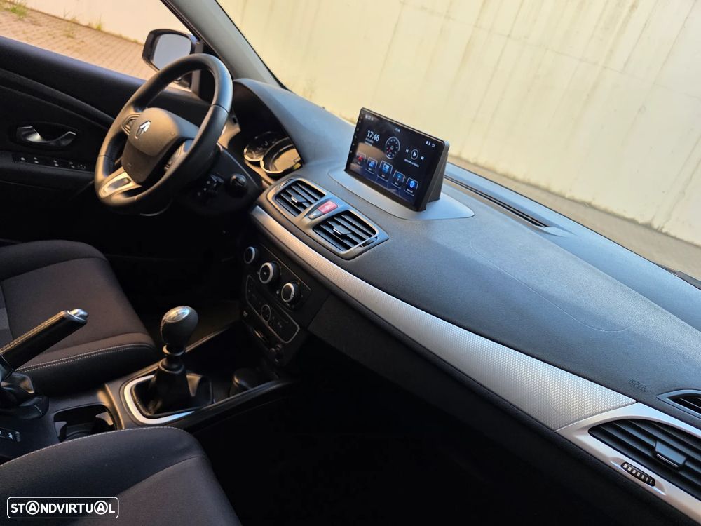Renault Mégane Sport Tourer 1.5 dCi Dynamique SS - 45