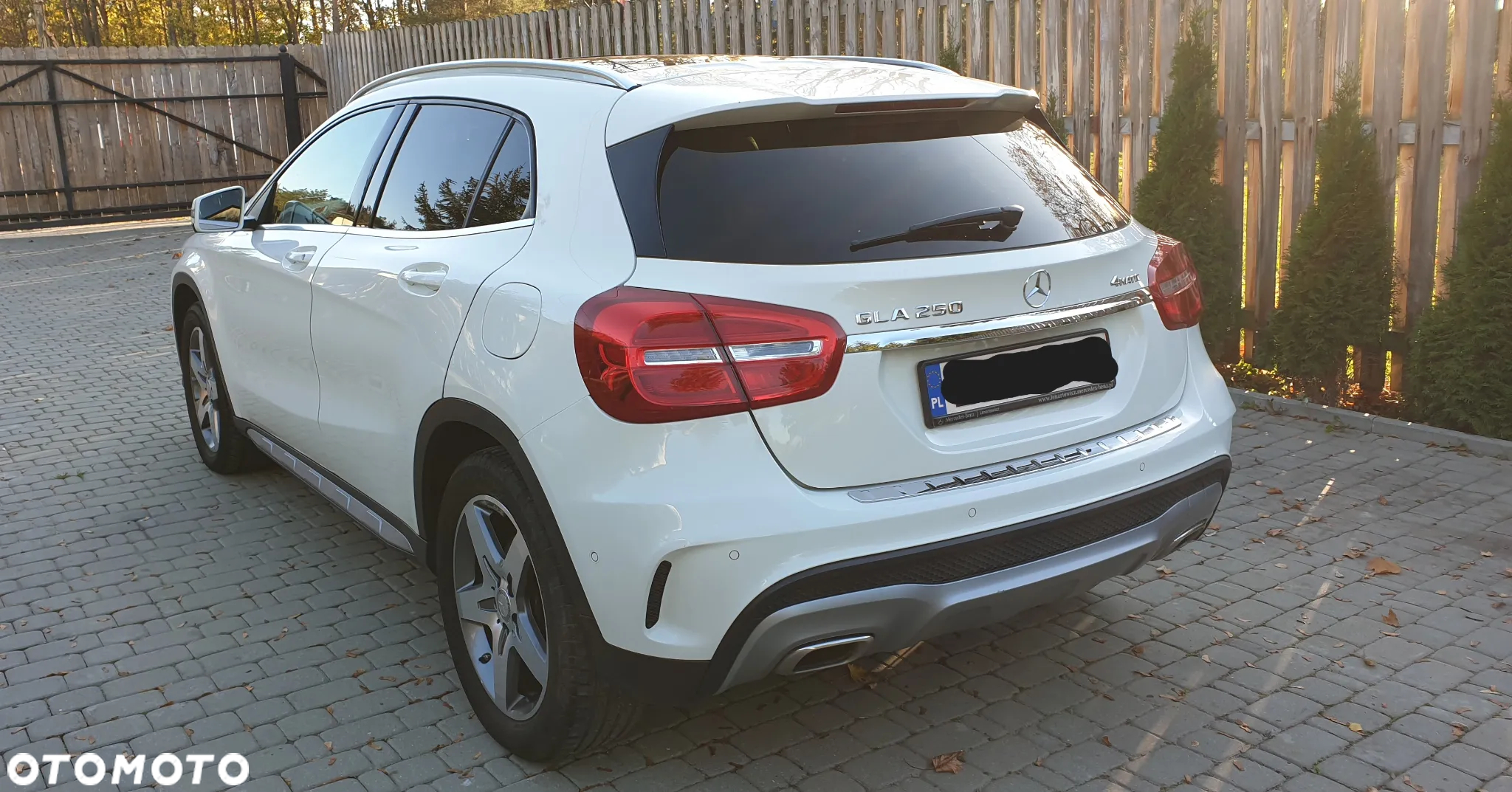 Mercedes-Benz GLA 250 4-Matic - 5