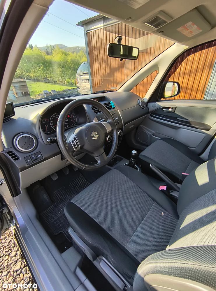 Suzuki SX4 1.6 GLX / Comfort - 25