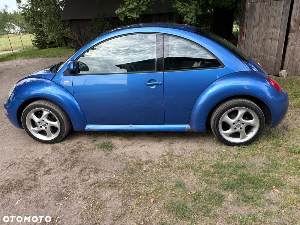 Volkswagen New Beetle - 5