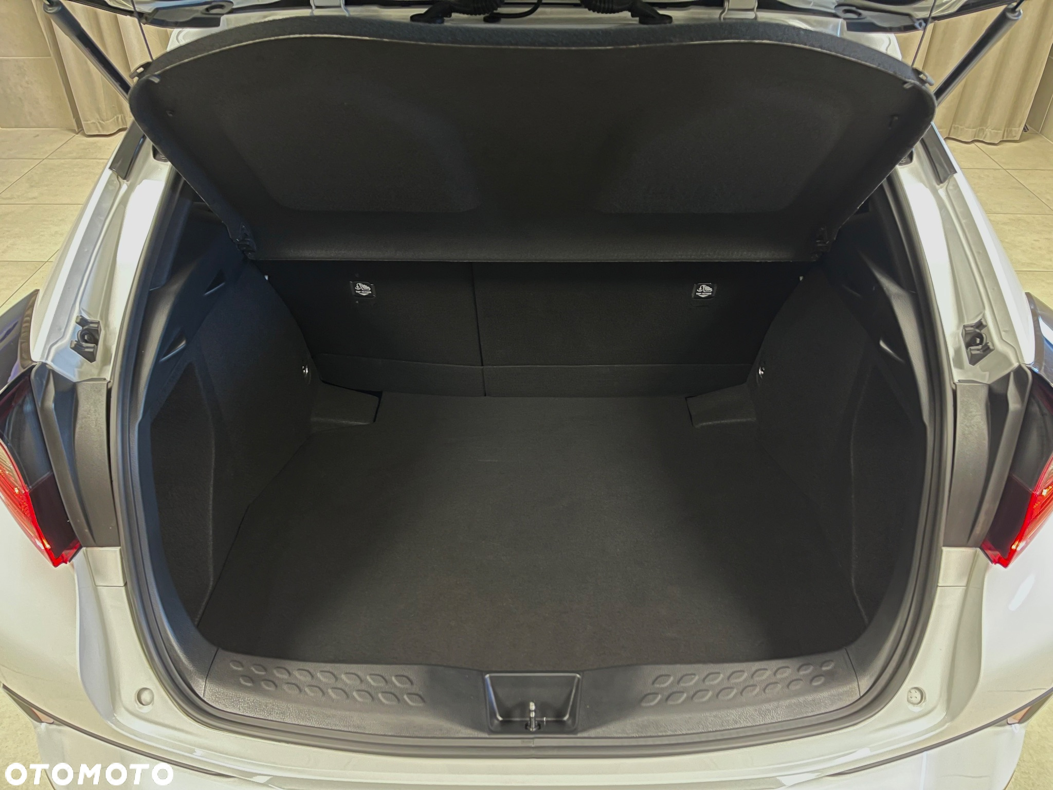 Toyota C-HR 1.8 Hybrid Style - 37