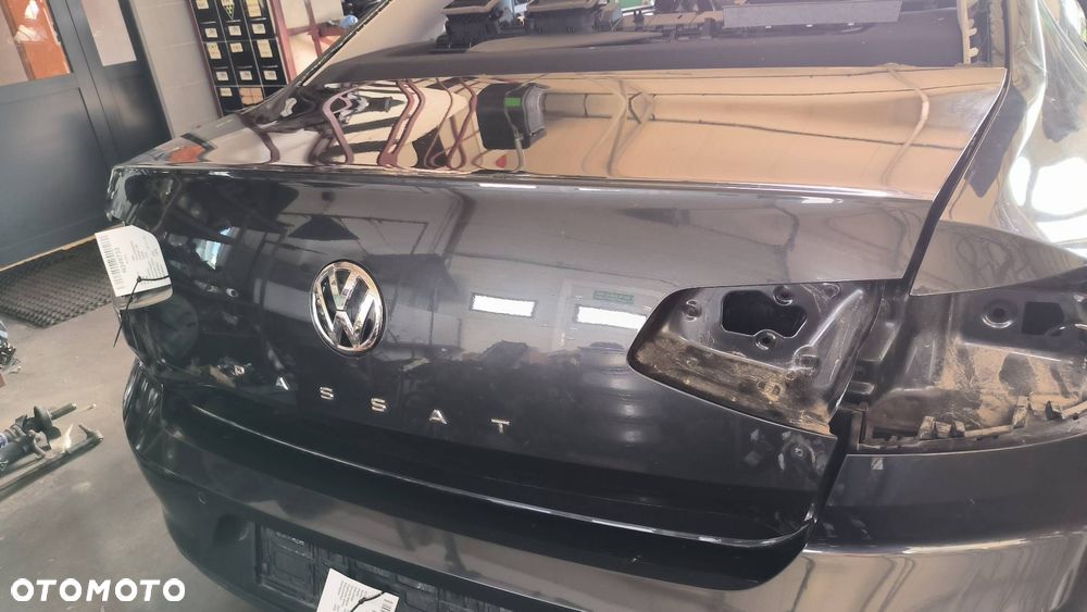 KLAPA VOLKSWAGEN PASSAT B8 LB7R LIFT NIE MALOWANA - 1