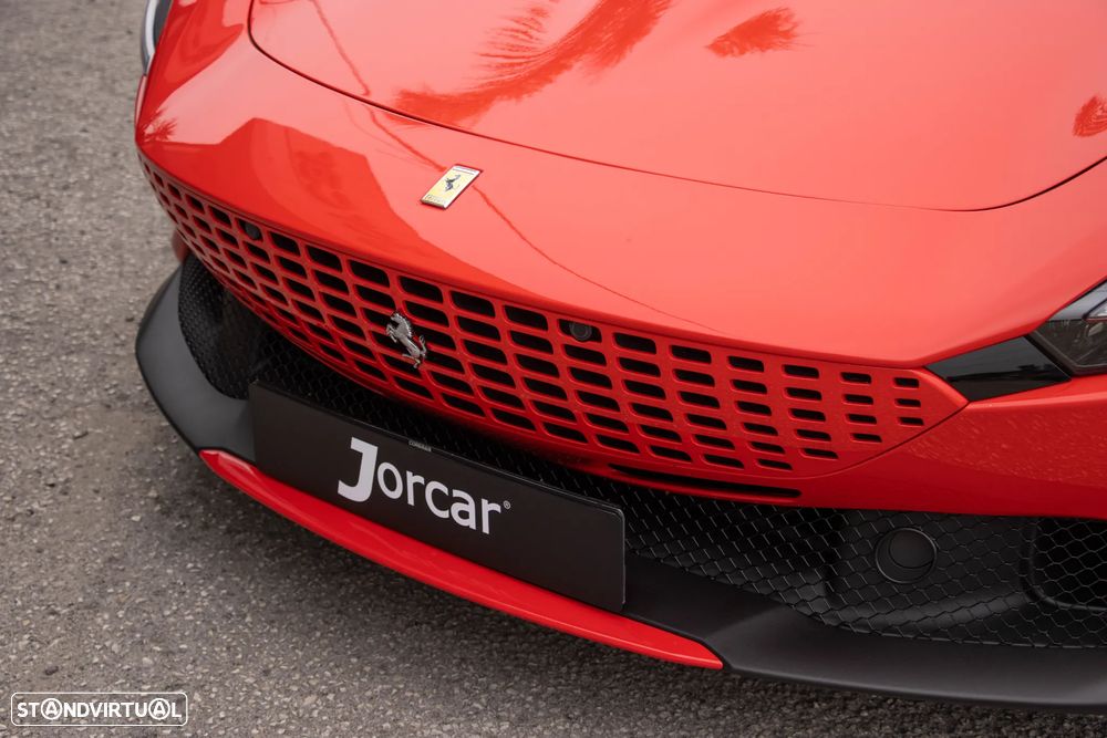 Ferrari Roma 3.9 Twin-Turbo V8 - 7