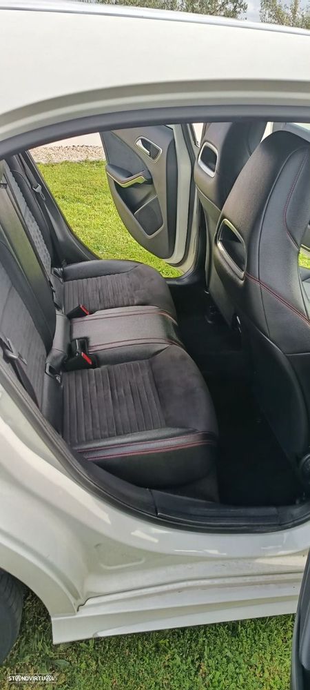 Mercedes-Benz A 180 - 12