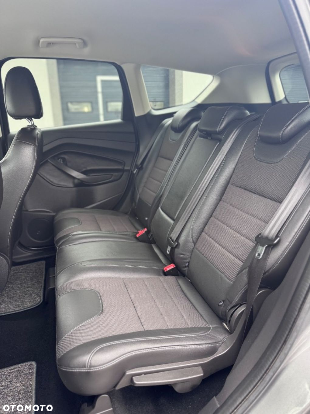 Ford Kuga - 33