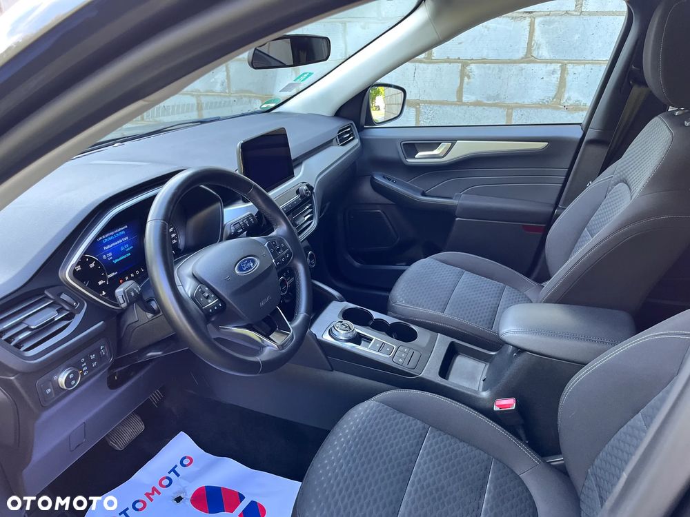 Ford Kuga - 8