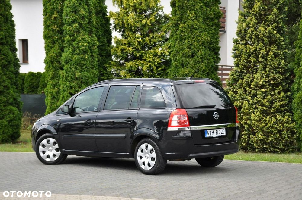 Opel Zafira - 13