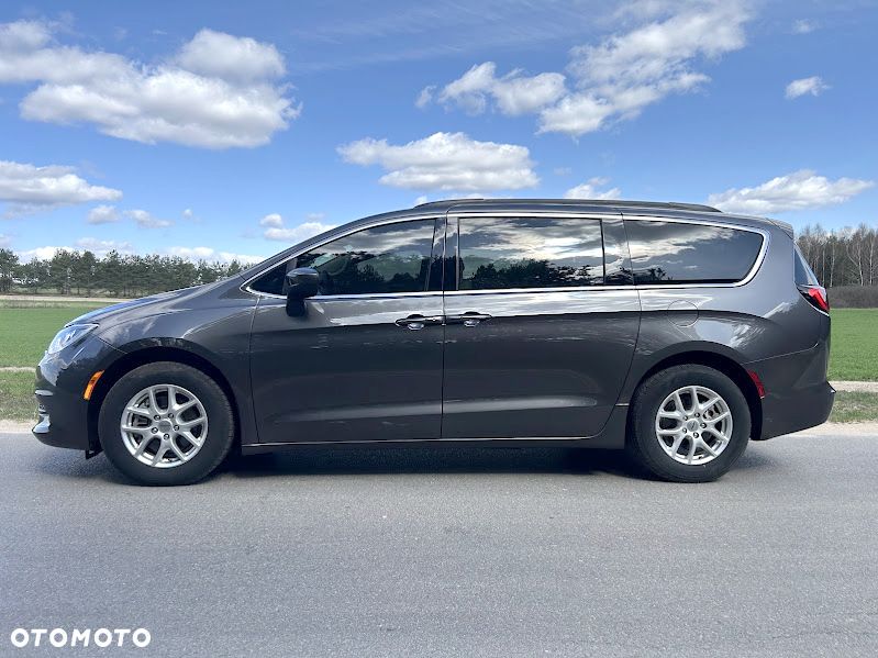 Chrysler Pacifica - 25