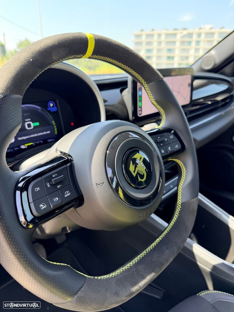 Abarth 600e 54 kWh Turismo - 4