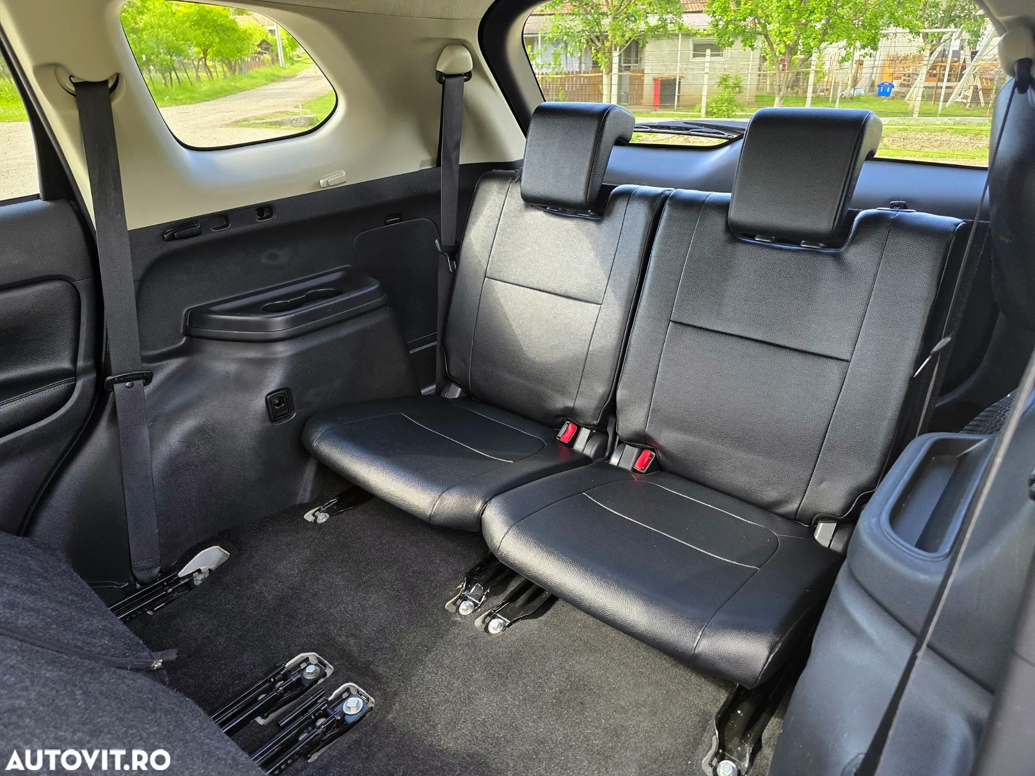 Mitsubishi Outlander 2.2 DI-D 4WD Instyle - 27