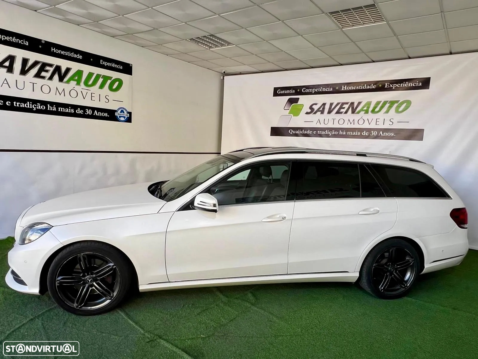 Mercedes-Benz E 300 - 4