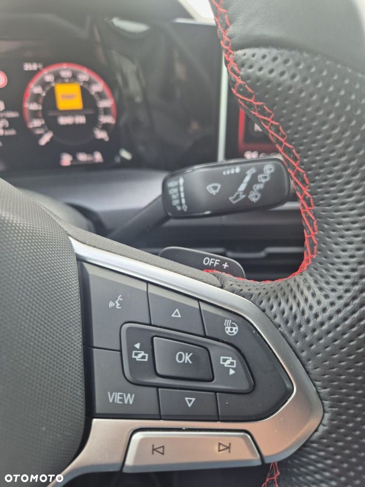 Volkswagen Golf - 31