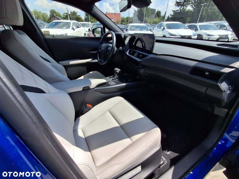 Lexus UX 250h GPF F Sport Design 2WD - 14