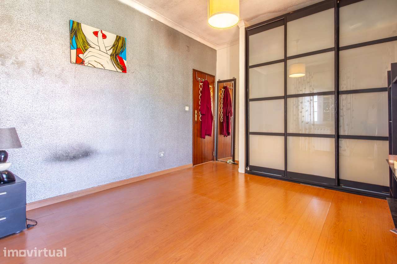 Quinta do Conde - Moradia isolada inserida em terreno de 646m² - Grande imagem: 2/29