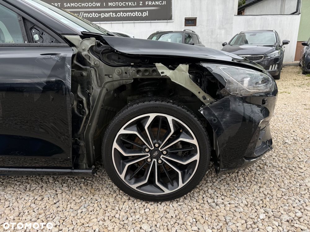 Ford Focus - 25