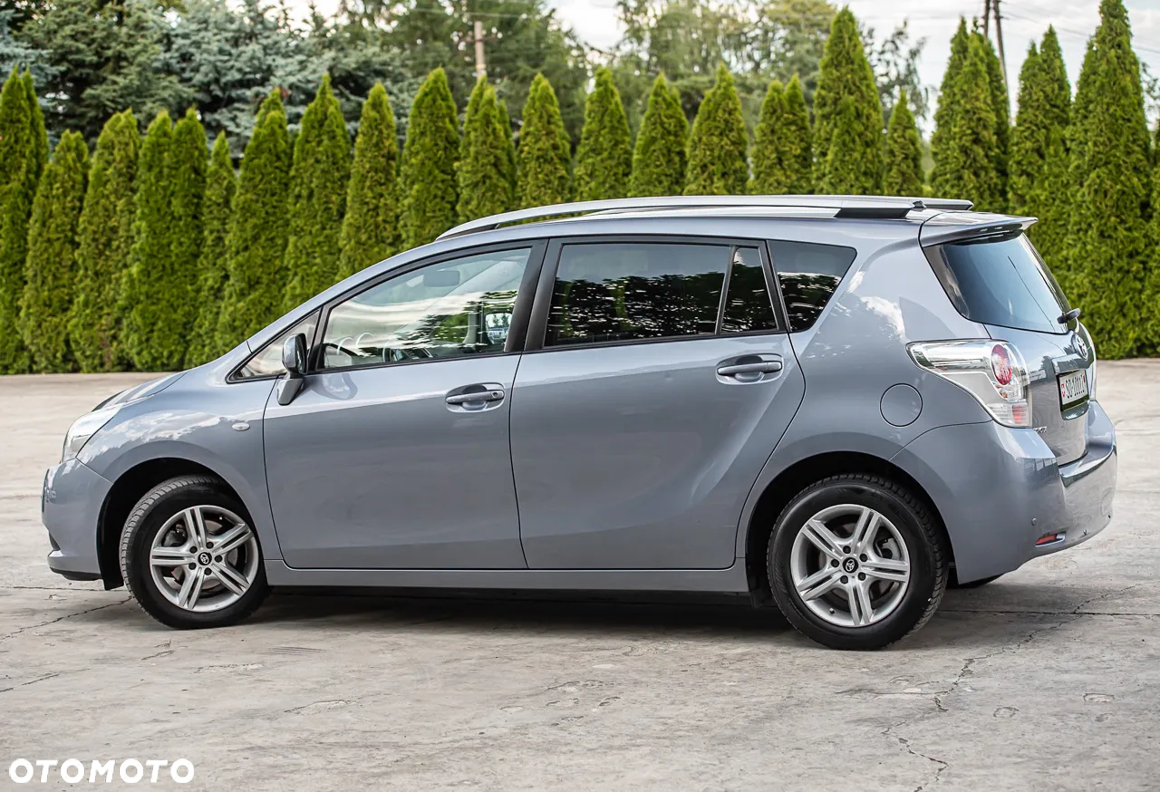 Toyota Verso 1.8 Premium MS - 10
