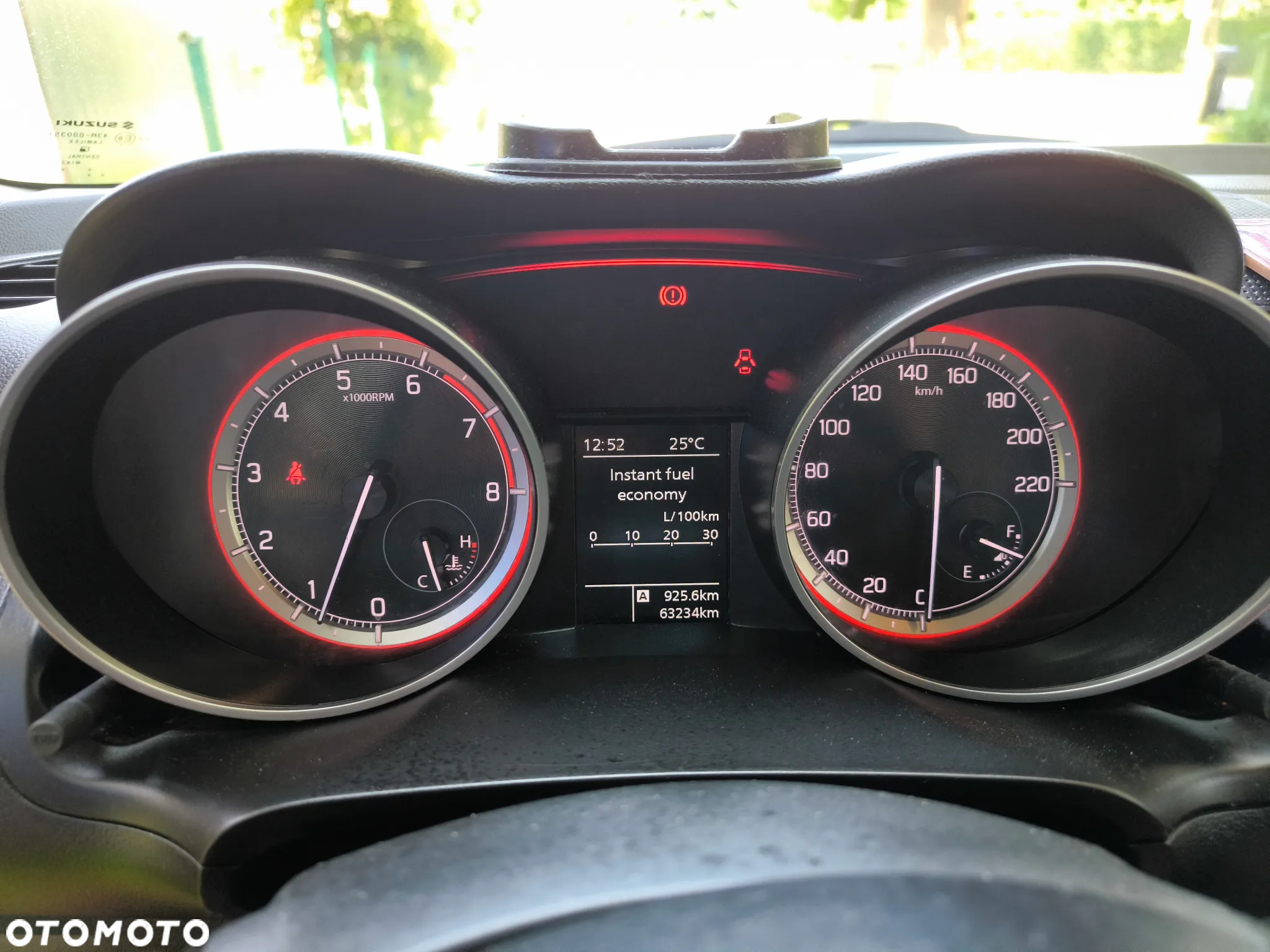 Suzuki Swift 1.2 SHVS Premium Plus - 11
