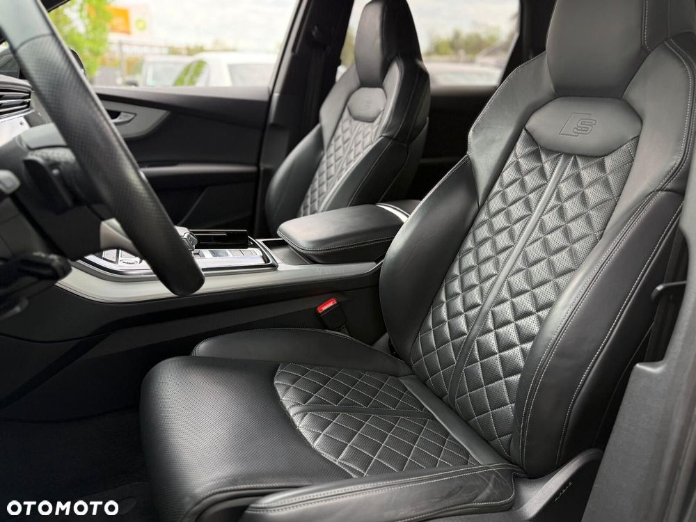 Audi Q7 - 16