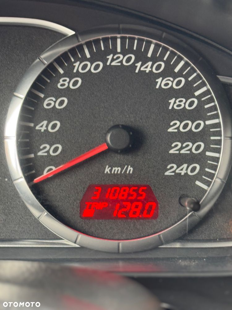 Mazda 6 - 16