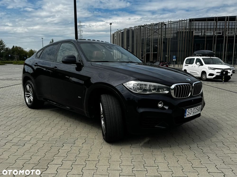 BMW X6 xDrive50i - 13